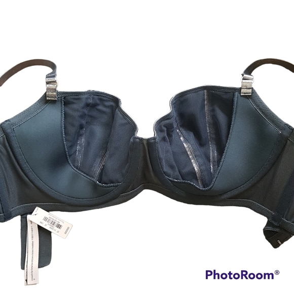 Victoria's Secret Metallic Silver Bra - Picture 5 of 11